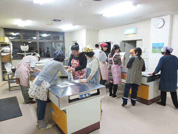 本別町教育委員会「公民館きらめき講座　外国の紹介と料理教室」