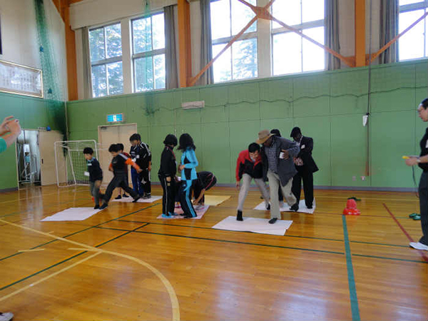 JICA北海道（帯広）「地域住民の参加による多様な森林保全」コース学校訪問